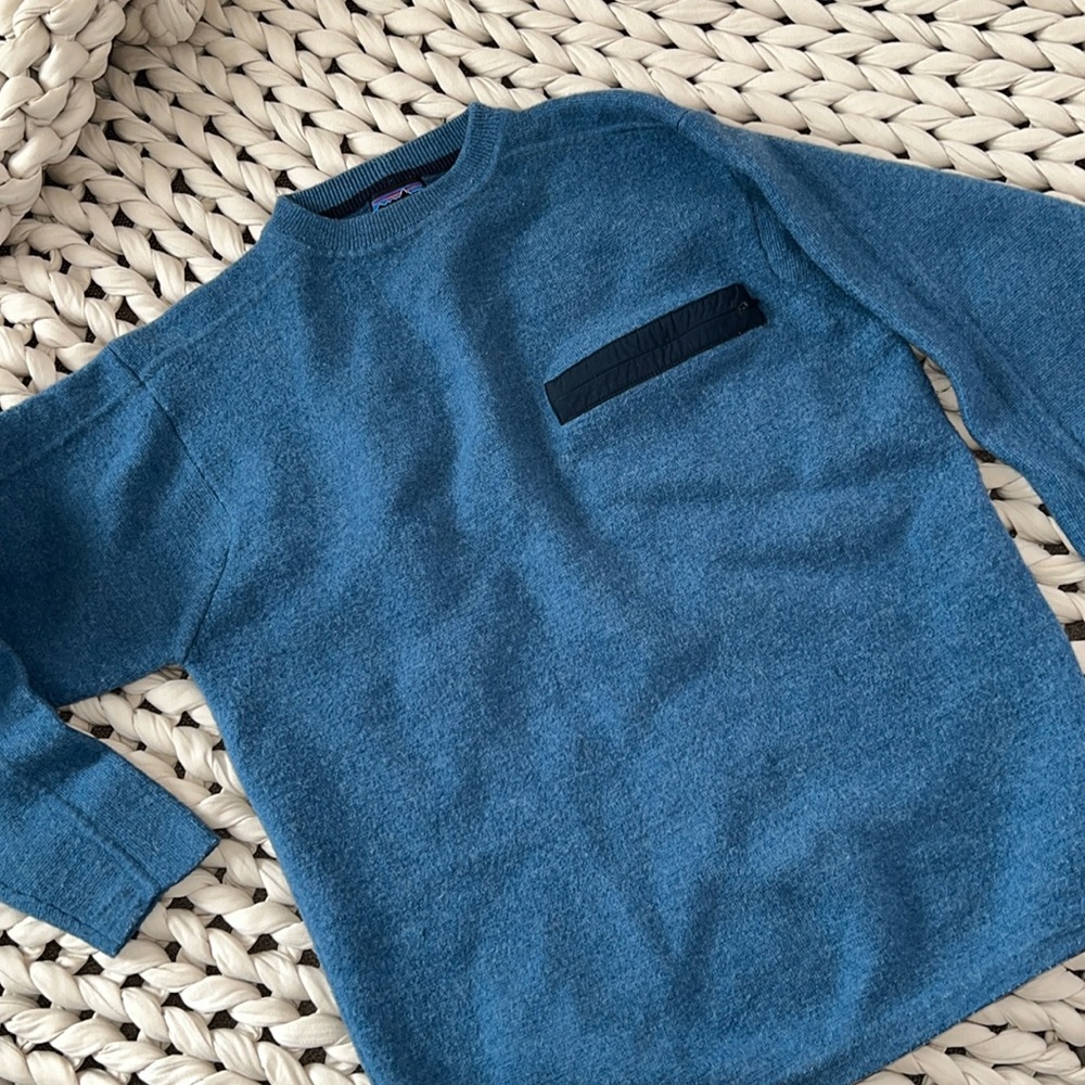 Men’s Patagonia wool sweater (100% wool)